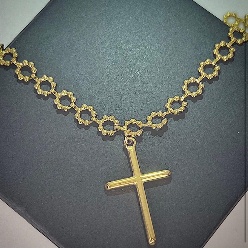 Lace Metal Wrap Chain w Cross Pendant and Heart CZ Stones 🤍✝️ 18k Gold - Picture 4 of 4